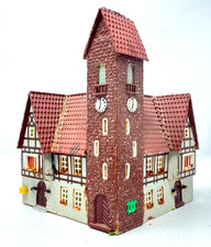 H0 Fachwerkhaus Eckhaus mit Turm Rarität Pappe / Kunststoff H0 HO 1:87