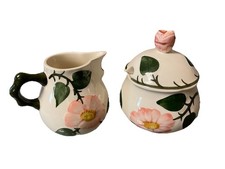 Milchkännchen und Zuckerdose