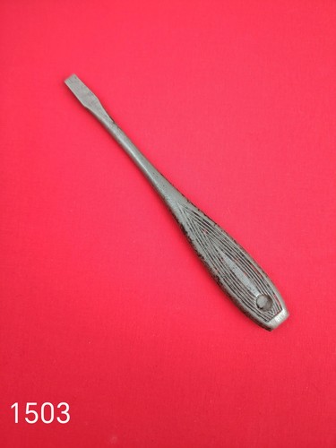 Altes antikes werkzeug - antikes,