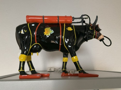 Taucher kuh art - art, city