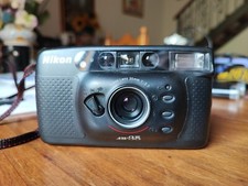 Nikon point and shot - point,