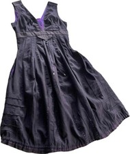 Tolles glamouröses Kleid Ball ausgestellt lila Marithé und François Girbaud