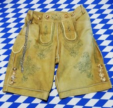 Lederhose mit Knöpflatz