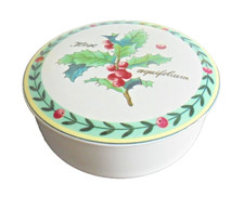 Villeroy und Boch Christmas French Garden große Schmuckschatulle Porzellan Stechpalme