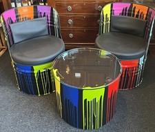 Einzigartige Drip Art Sitzgruppe – 2 Sessel + Tisch – Urban Style - Pop Art Deko