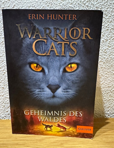 Erin hunter warrior cats - hunter,