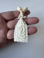 Vintage Kette aus geschnitztem