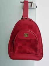 CBS Rucksack Sling Bag rot stabiles Gewebe exklusiv elegant breiter Umhängegurt