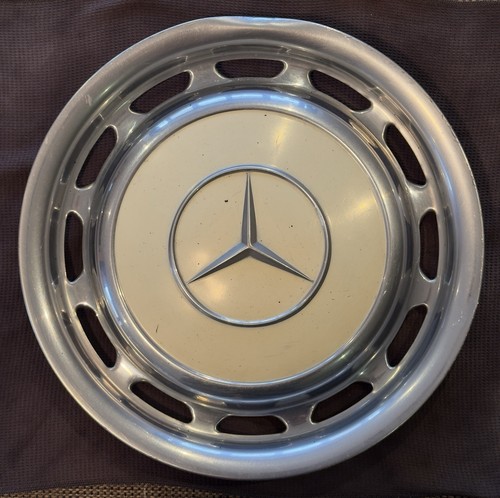 Mercedes benz radkappe creme - mercedes,