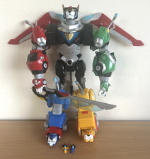 Voltron Legendary Defender 16"