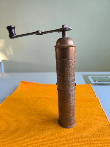 Kaffeemühle antik aus messing - kaffeemühle,