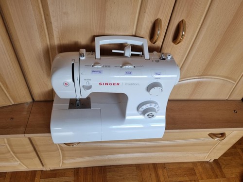 Singer nähmaschine gebraucht - singer, nähmaschine,