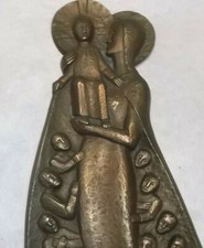 XXL Bronze Relief Schutzmantel