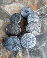 7 Metall Trachten/Zierknöpfe "Alte Münze" verschiedene Muster , 25 mm, mit Öse