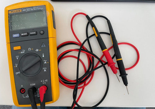 Fluke 233 true rms - fluke,