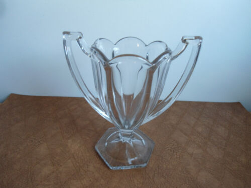Art deco glaspokal henkelvase - art,