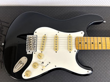 Squier by Fender Stratocaster