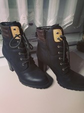 Boots Stiefelette Schwarz GR