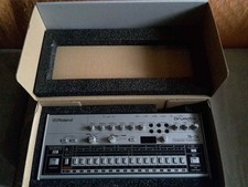 Roland TR-06 Drum Maschine