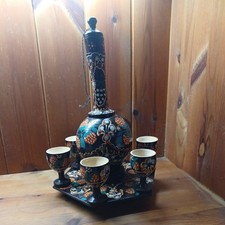 Weinflasche mit Becher und  Tablett Set Handbemalt Holz Deko Handarbeit