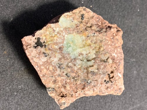 Fluorit epidot porphyr - fluorit,, epidot,
