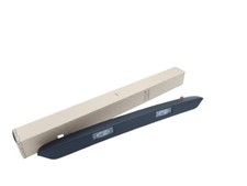 Original VW Caddy Griffleiste Heckklappe satinschwarz  2K5827574R 9B9