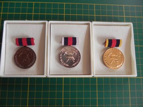Ddr feuerwehr medaille - ddr,