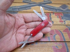 Victorinox Classic SD Swiss