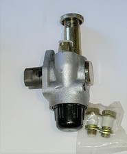 Kraftstoffpumpe Förderpumpe für  ZT300 -323 E512 E514 W50 L60 IFA DDR S4000