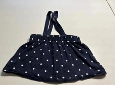 Dunkelblau gepunkteter Rock