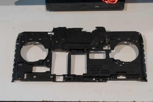 Dell alienware area 51m bottom - alienware,