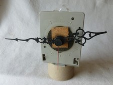 elektro uhrwerk einbau uhrwerk mit zeiger motor aufzug 70-80 jahre-