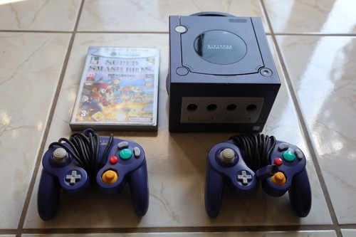 Nintendo gamecube lila - +, 2