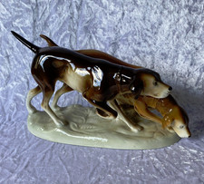 Schöne große Porzellan Figur Jagd Hunde Manufaktur Royal Dux