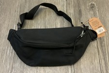 Johnny Urban Bauchtasche Riley Schwarz Crossbody 38,5 x 16 x 11 cm (L1-5