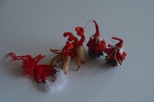 Weihnachtsmann / Elche / Wichtel / Handarbeit / Erdnüsse / Tannenzapfen