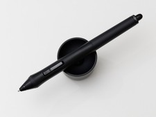 Wacom KP501E Grip Pen Intuos Pro Cintiq • Stifthalter und Spitzen • drahtlos