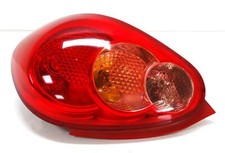 RÜCKLICHT HECKLEUCHTE RÜCKLEUCHTE TOYOTA AYGO BJ 06 SCHRÄGHECK RECHTS 815500H020