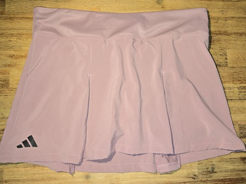 Sexy adidas tennisrock - sexy:,