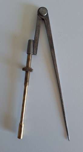 Altes werkzeug flügelzirkel - werkzeug,