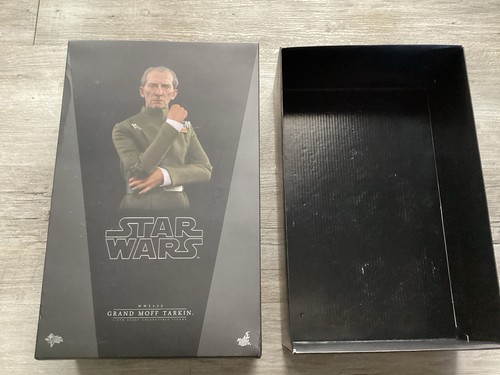Hot toys star - grand, moff