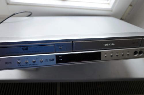 Toshiba 24vlsl dvd - toshiba, player