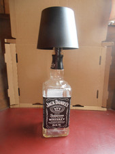 Jack Daniels Lampe - leere 0,7l Flasche mit LED Lampenschirm + Ladekabel, neu