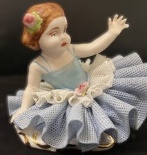  Sammlerstück Feine Porzellanfigur Ballerina sitzend handbemalt