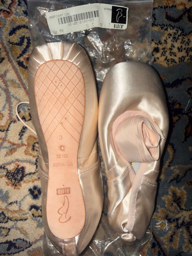 Brand new bloch pointe - brand,
