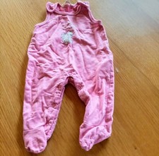 # Baby Strampler -  Kranz - Pink mit Motiv - Gr. 62