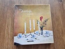 TOP DDR „Für festliche Stunden“ Set! 2 Kerzen + 20 Servietten Blaues Blumenmotiv