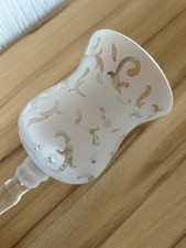 Dekoglas Teelichthalter mit Stiel Blätter Design Transparent Deko Kerzenständer