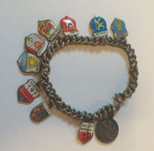 Antikes Bettelarmband mit 10 Charms "WAPPEN" aus 800er und 835er Silber 18,5 cm