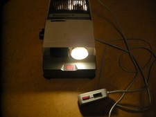 Braun Paximat elektric S - Diaprojektor mit Kabelfernbedienung älteres Modell